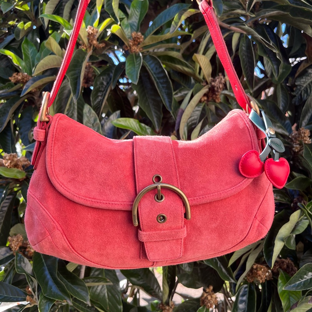 Coach Peach Pink 2003 Large Soho Buckle Y2K Suede Hobo Shoulder Bag ❤︎